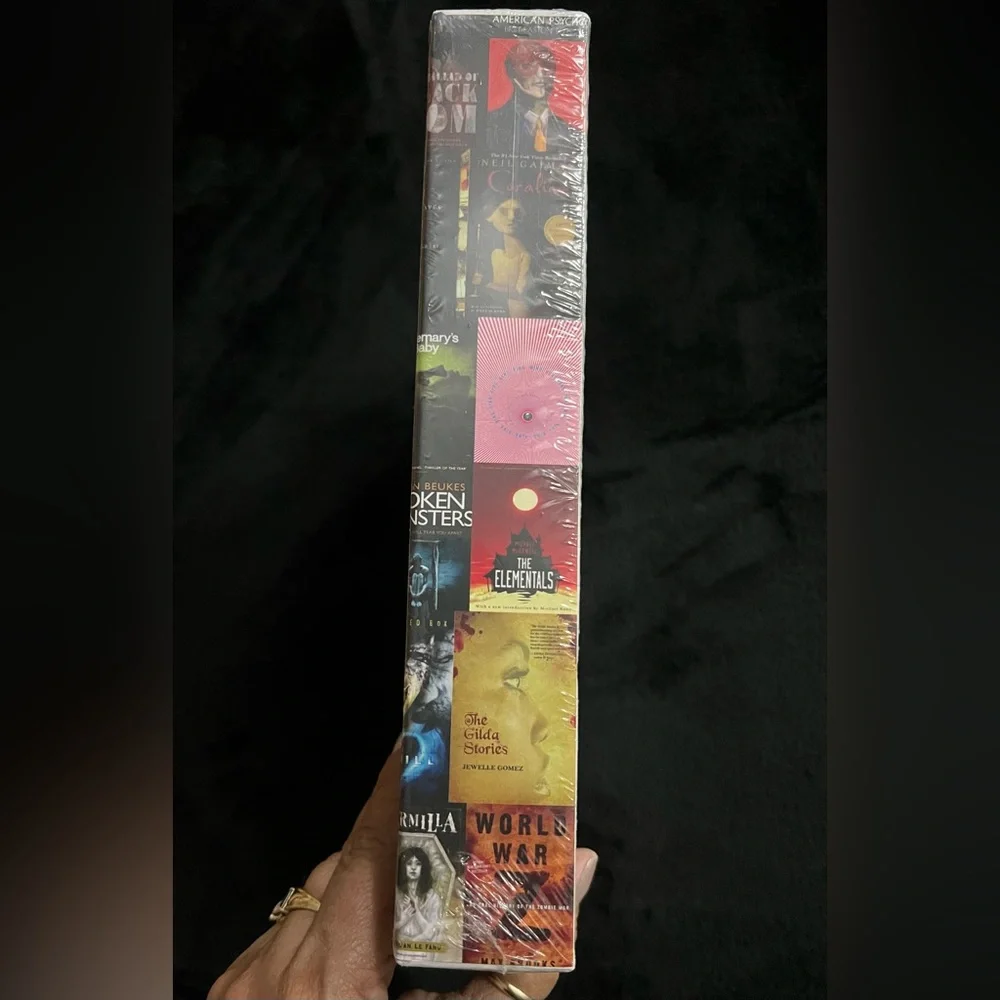 Jigsaw Puzzle "Best Horror Books of All Time", 1000 Piece, 50x70, New Sealed Box - Picture 2 of 6